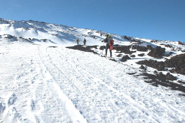 guida-trekking-etna-1431F1703-8AF8-015D-3F94-E88DF3D75F14.jpg